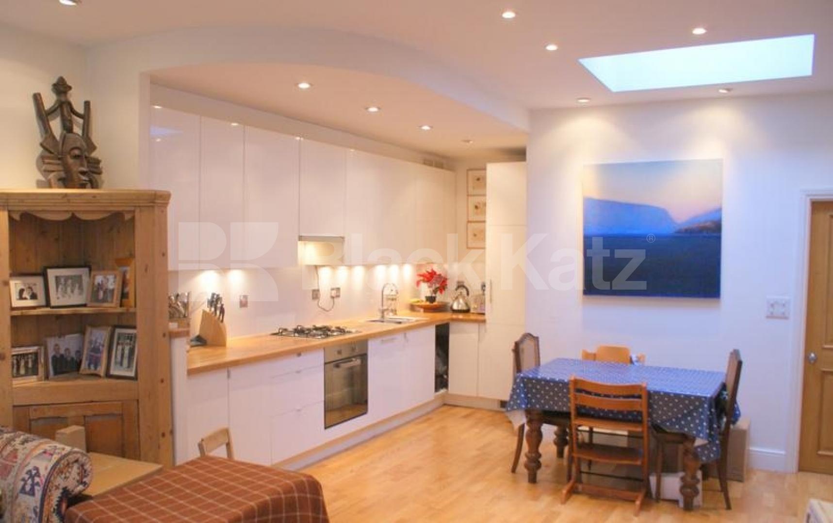 			NEW INSTRUCTION, 2 Bedroom, 1 bath, 1 reception Ground Floor Flat			 Rush Hill Road, Clapham Junction